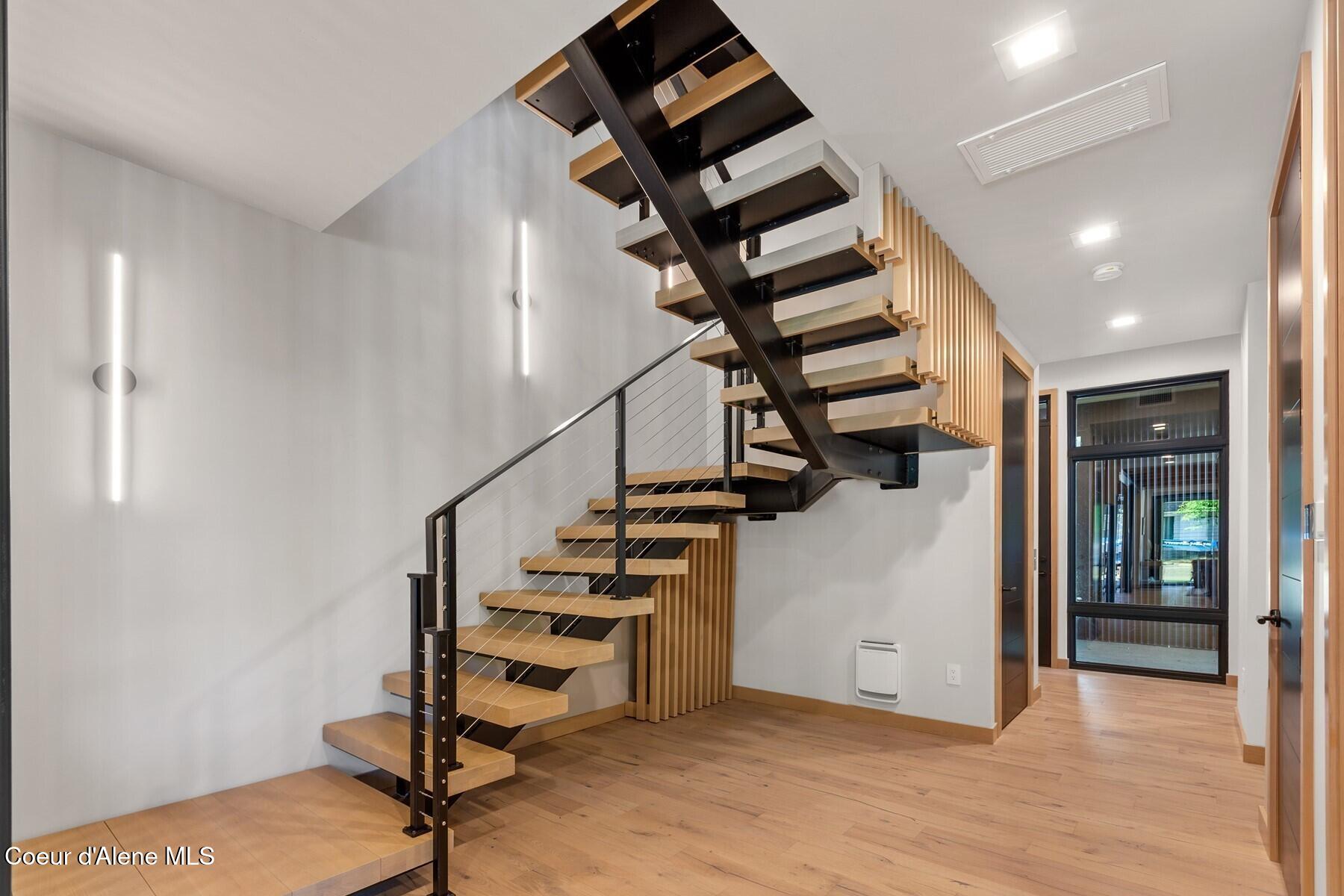 810 E Lakeside Ave, Coeur d'Alene