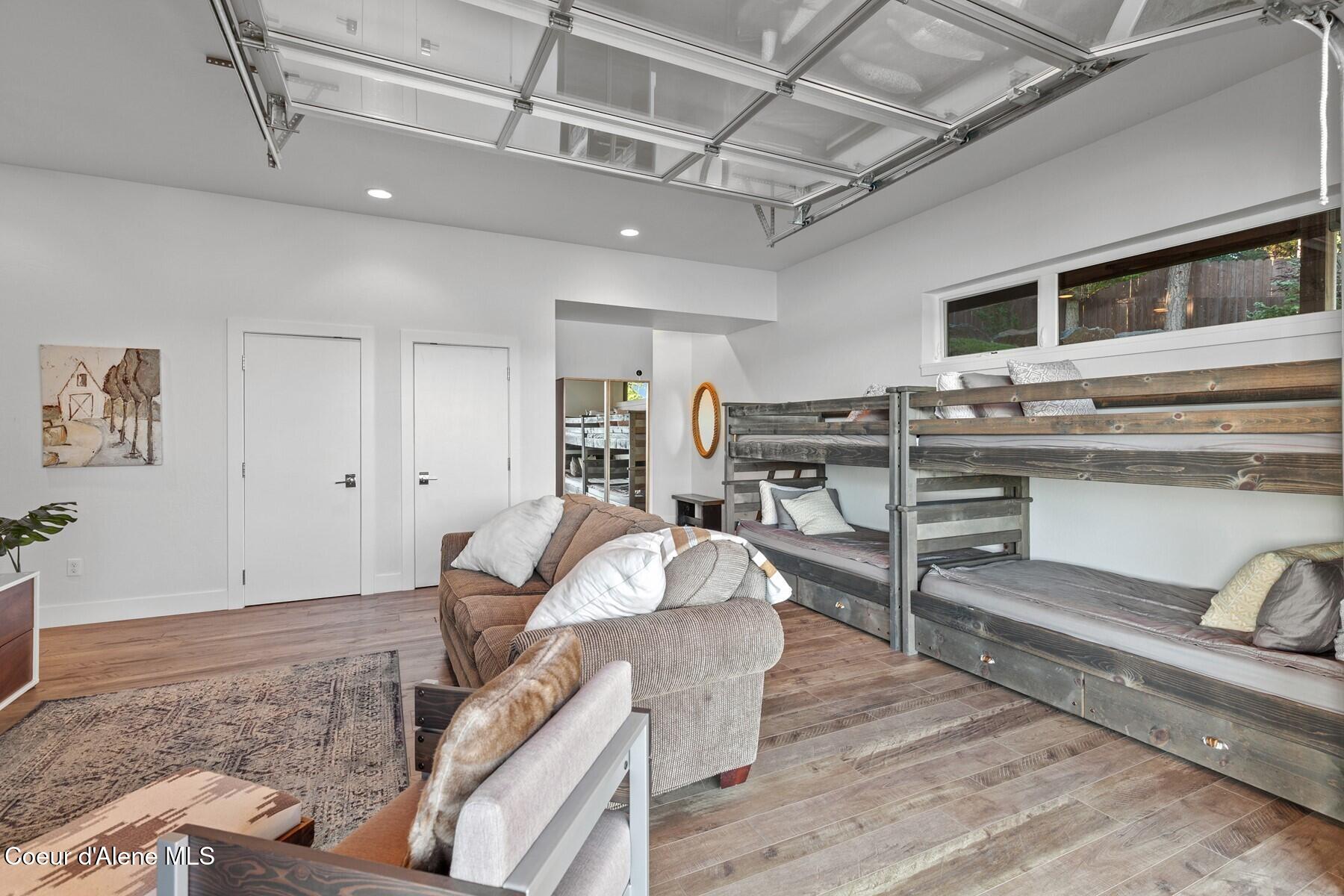 520 S Marion Ct