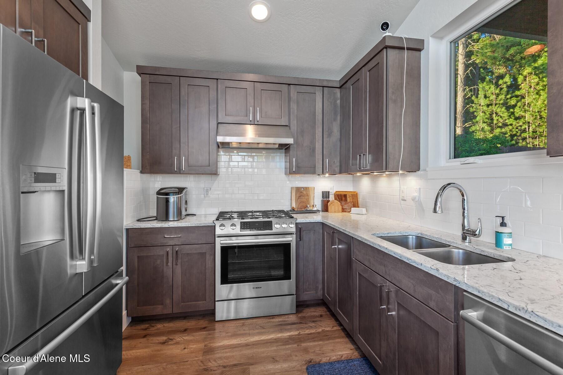 520 S Marion Ct
