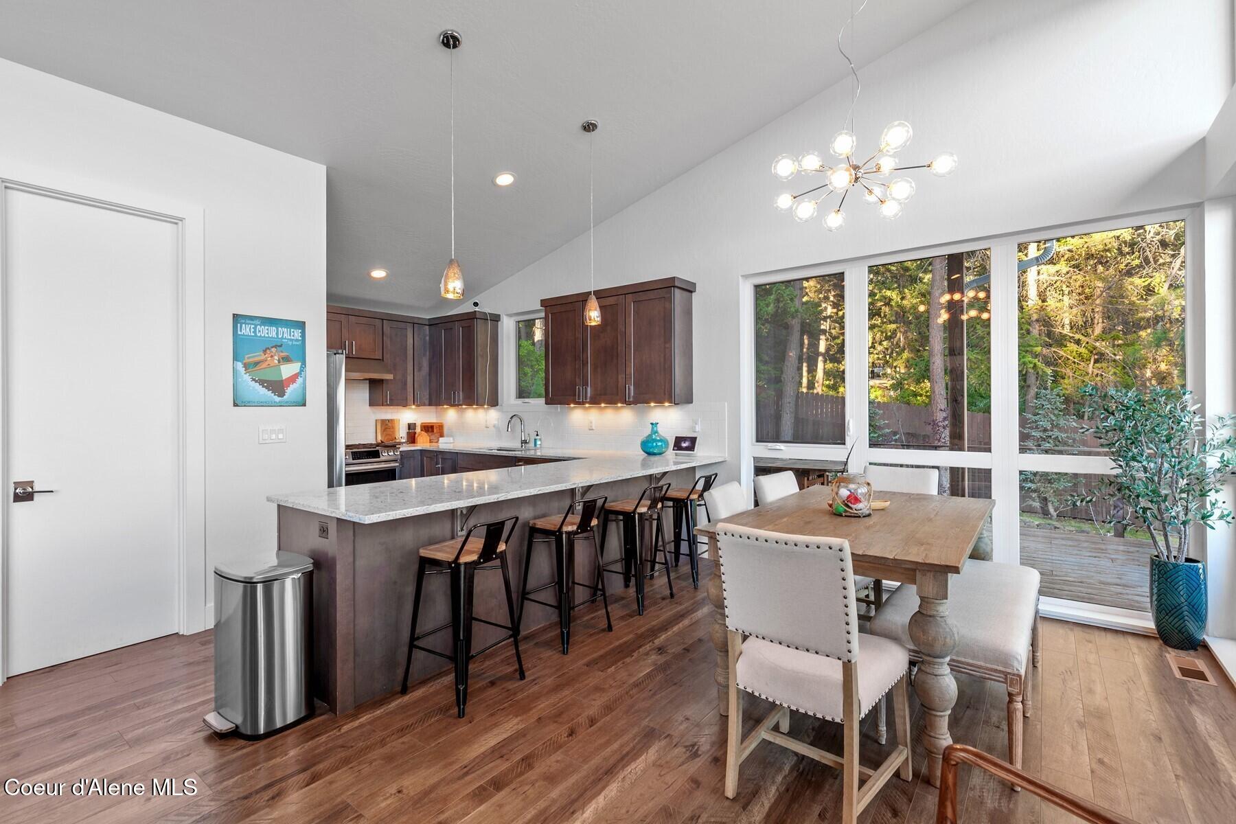 520 S Marion Ct
