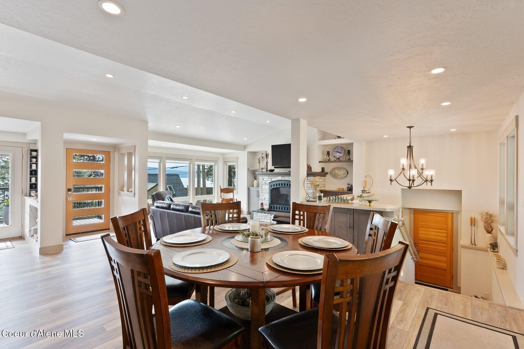 2406 S Silver Beach Rd, Coeur d'Alene