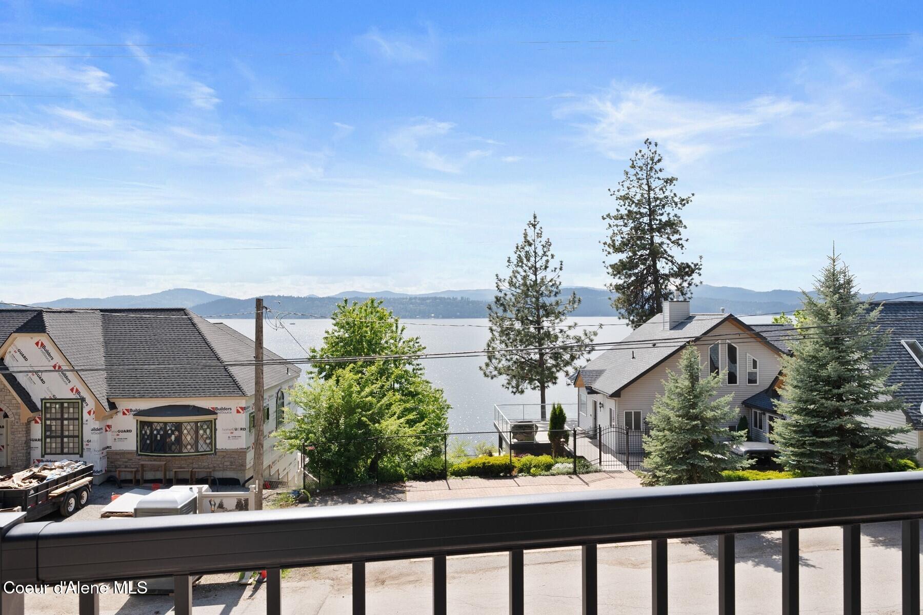 2406 S Silver Beach Rd, Coeur d'Alene