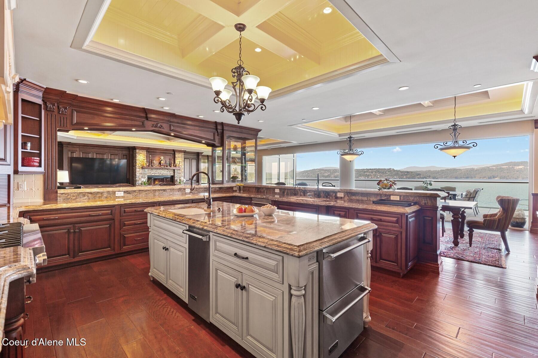 2031 S Island Green Dr, Coeur d'Alene