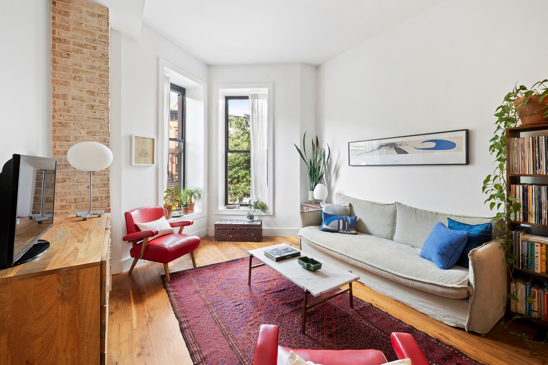 464 Putnam Avenue, 2