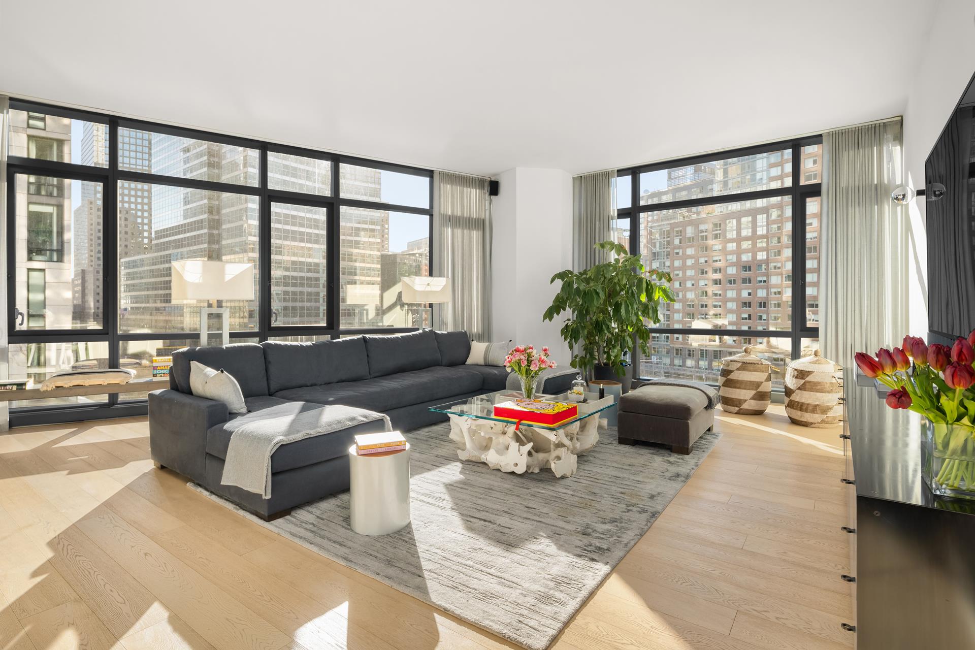 200 Chambers Street, 6AI