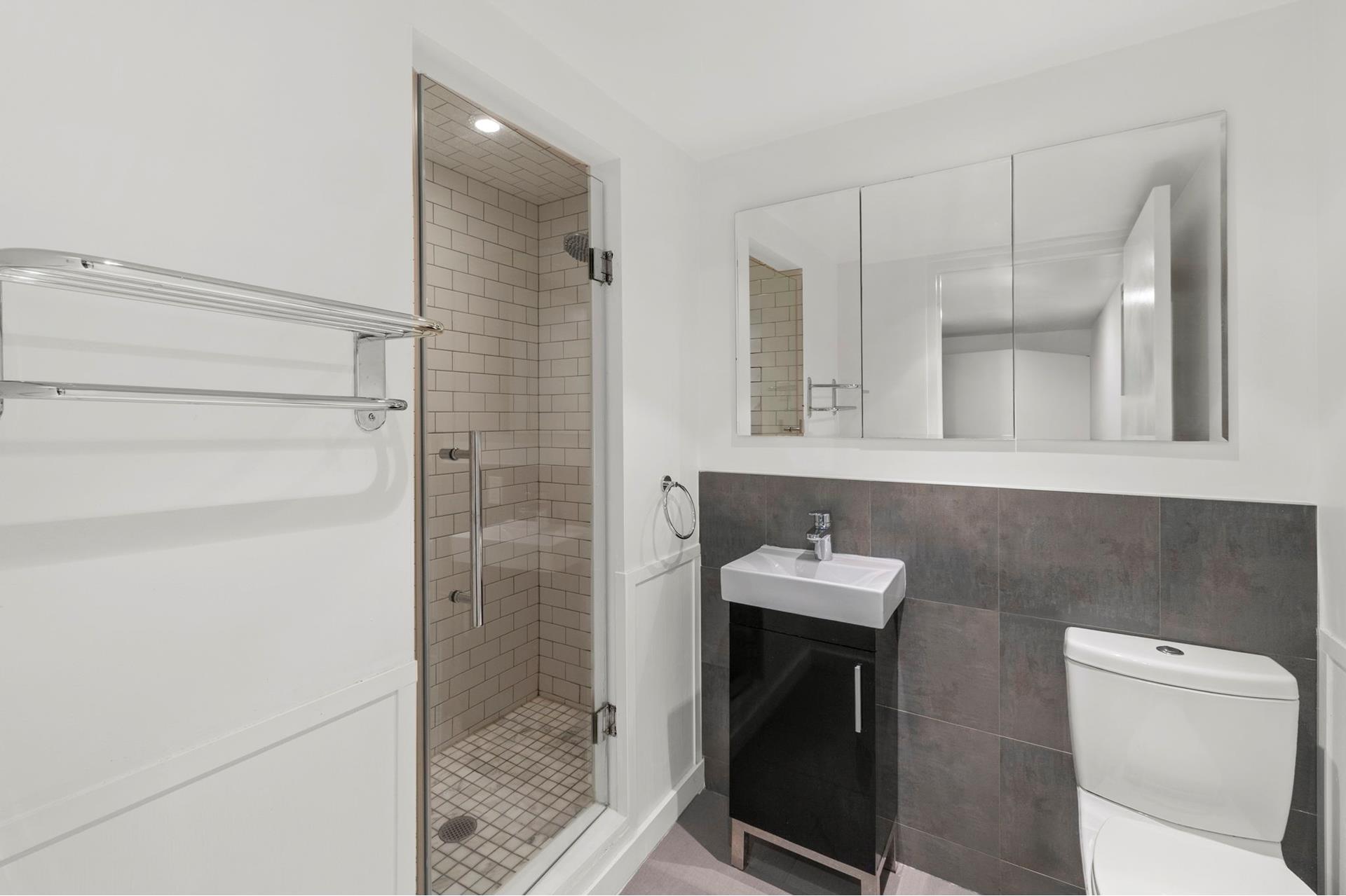 214 North 11th Street, 1X