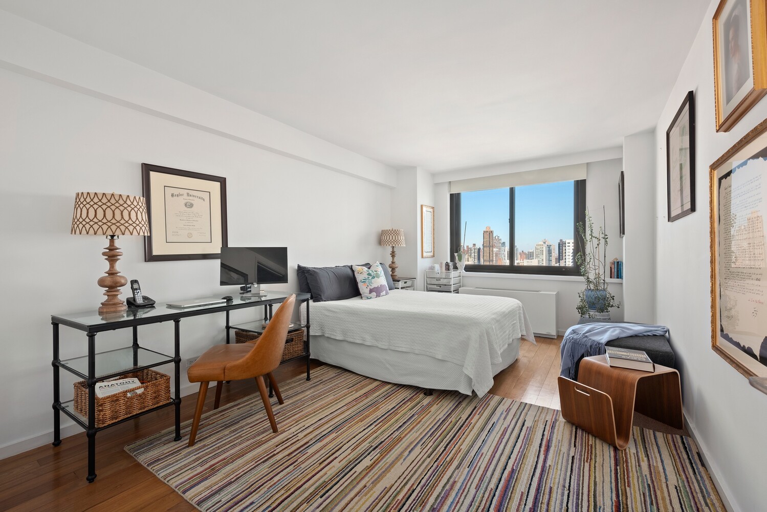 515 East 72nd Street, 28A