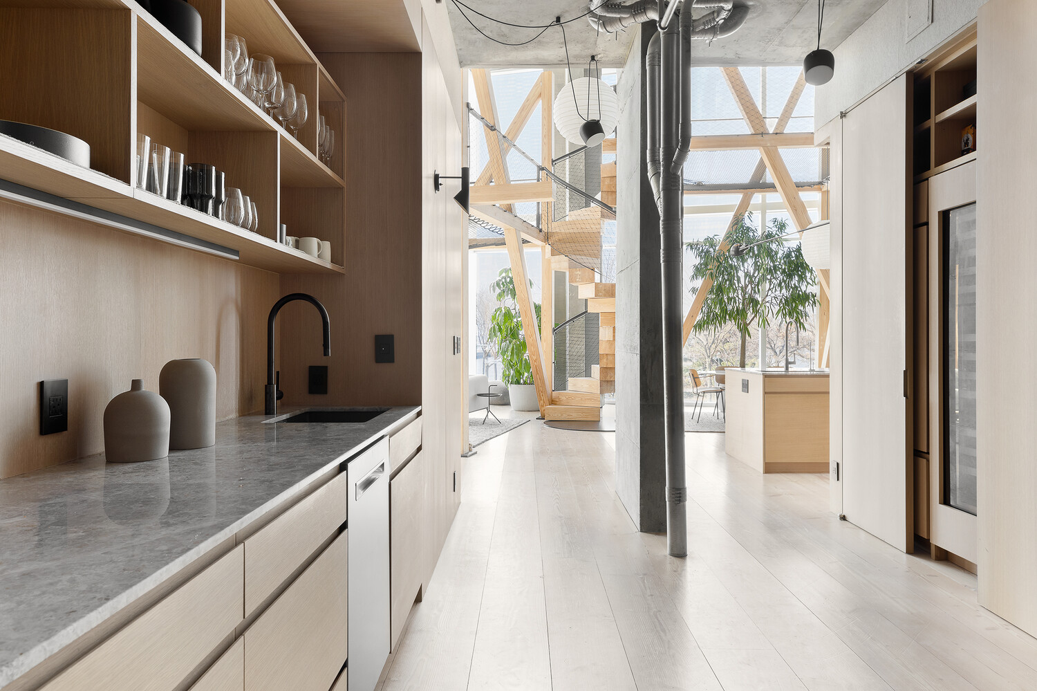 165 Charles Street, 1