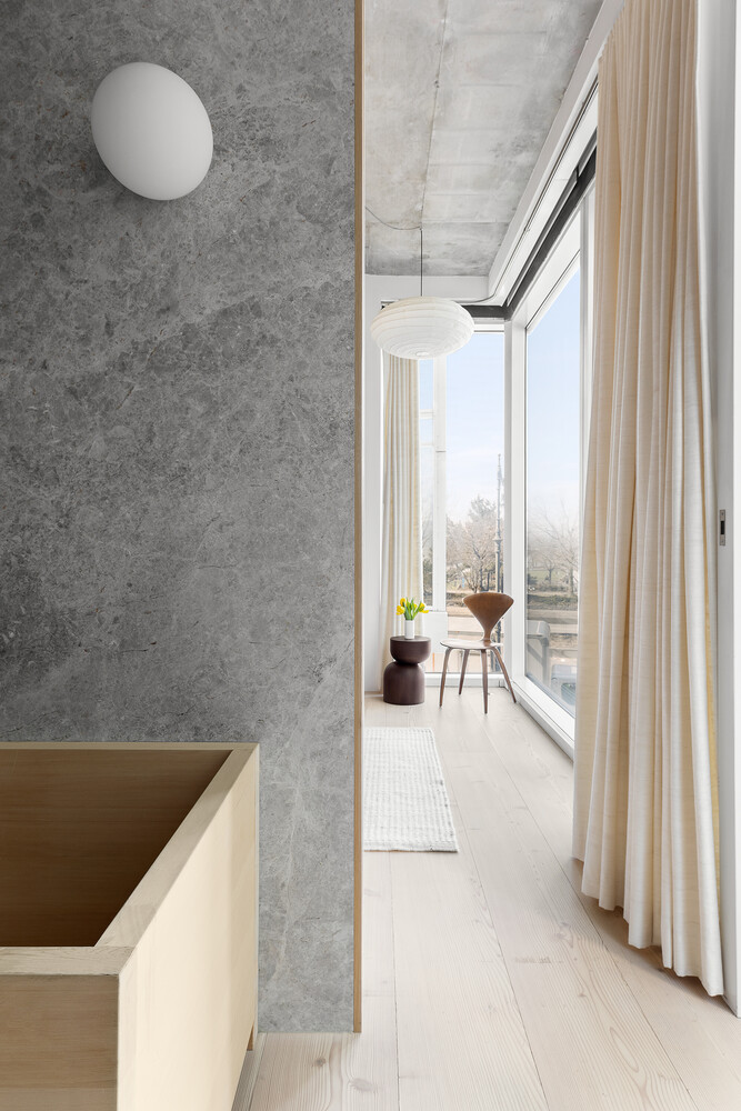 165 Charles Street, 1