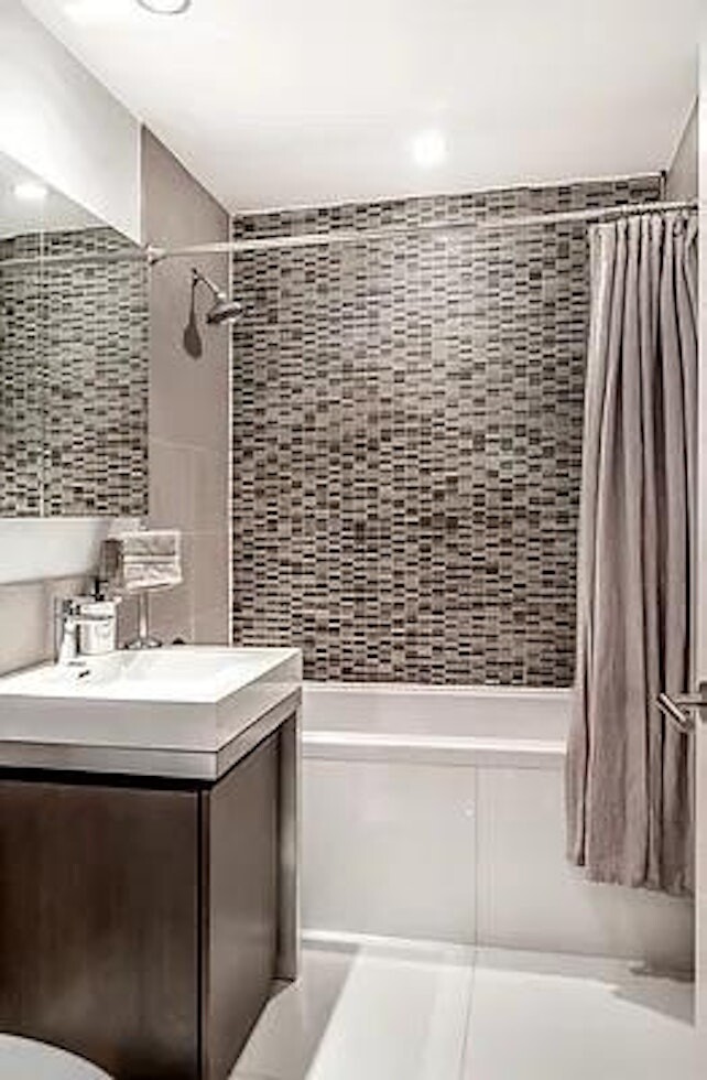 214 North 11th Street, 1LG
