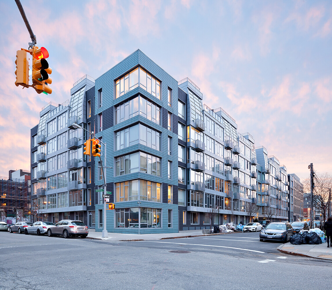 214 North 11th Street, 1LG