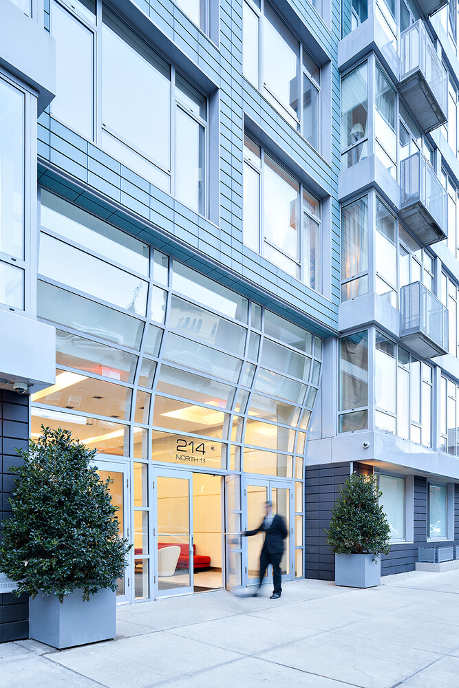 214 North 11th Street, 1LG