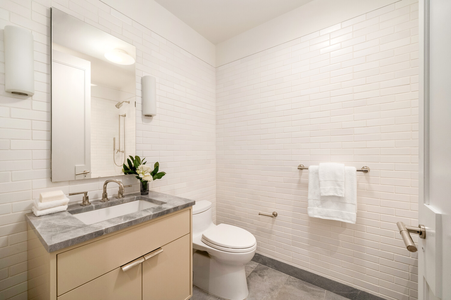 150 Charles Street, 14B