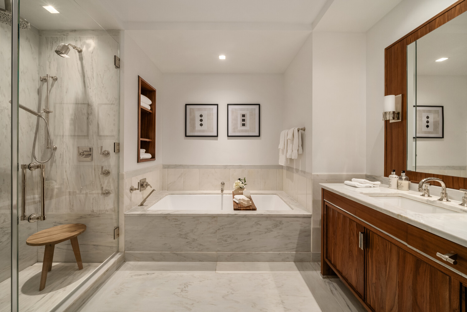 150 Charles Street, 14B