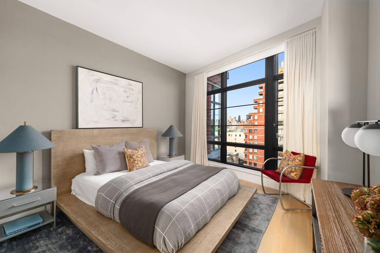 150 Charles Street, 14B