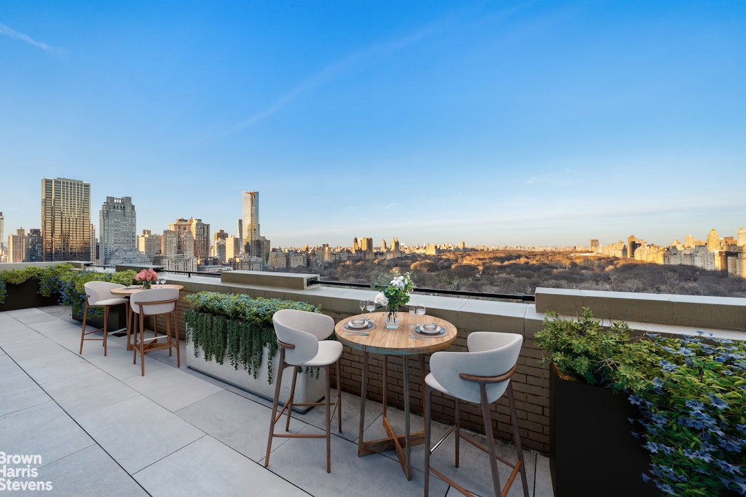 50 CENTRAL Park S 27