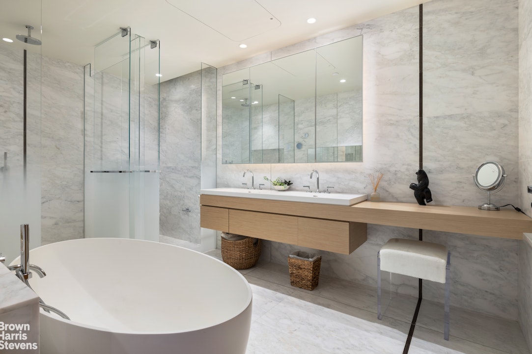 565 Broome Street, S10C