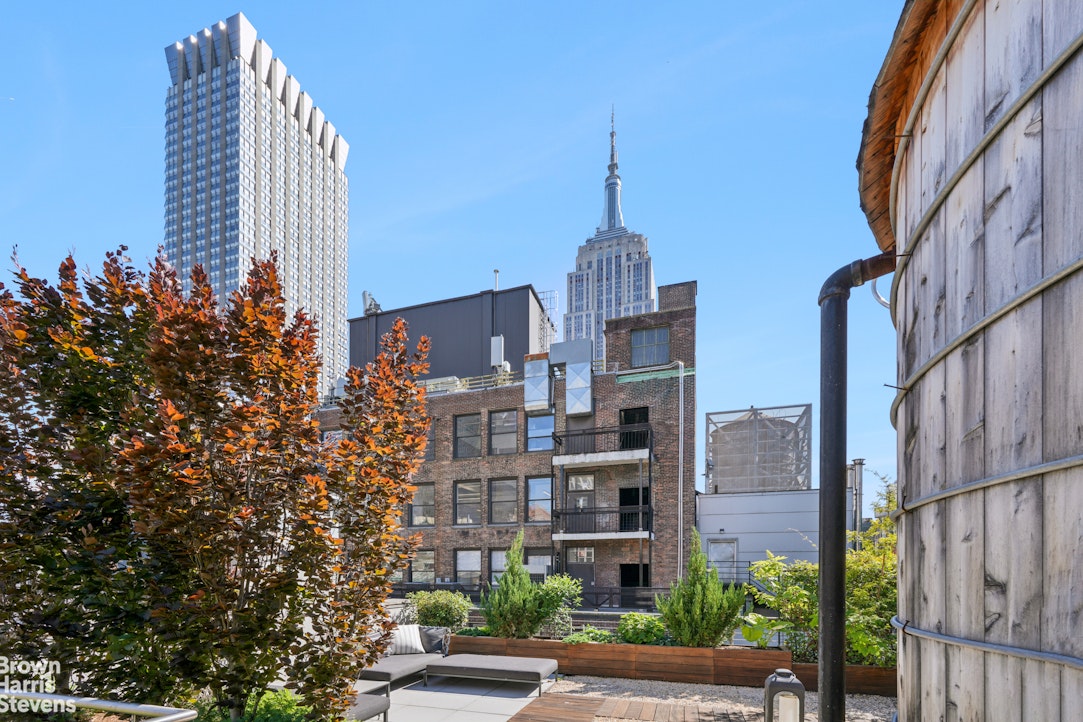 28 West 38th Street, PHW
