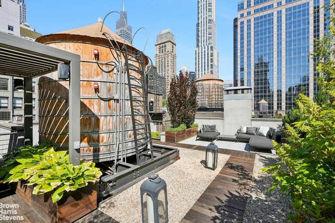 28 West 38th Street, PHW