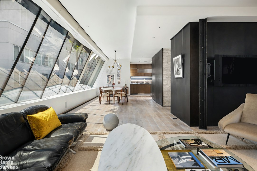28 West 38th Street, PHW