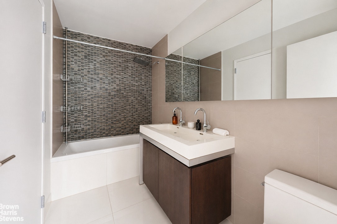 214 North 11th Street, 5A