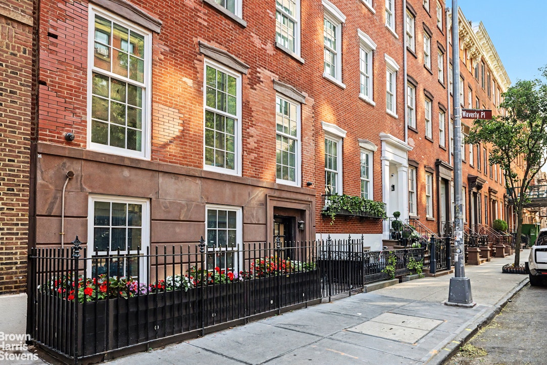 144 WAVERLY Place