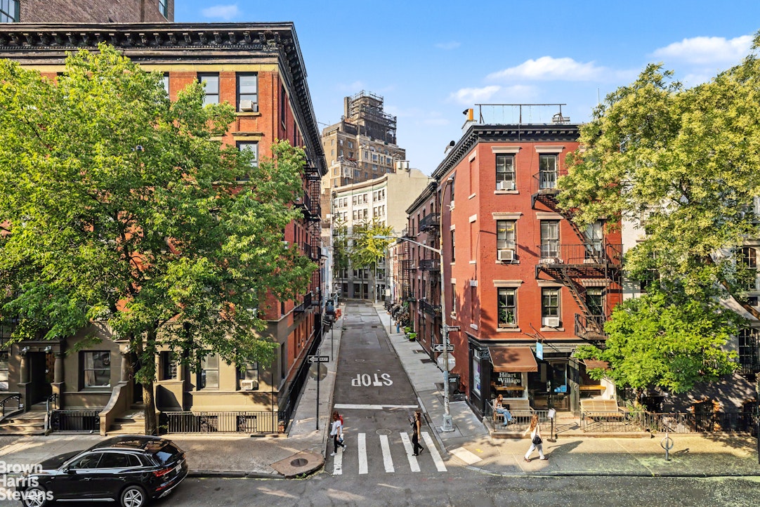 144 WAVERLY Place