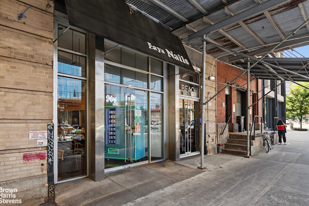 8 Beach Street