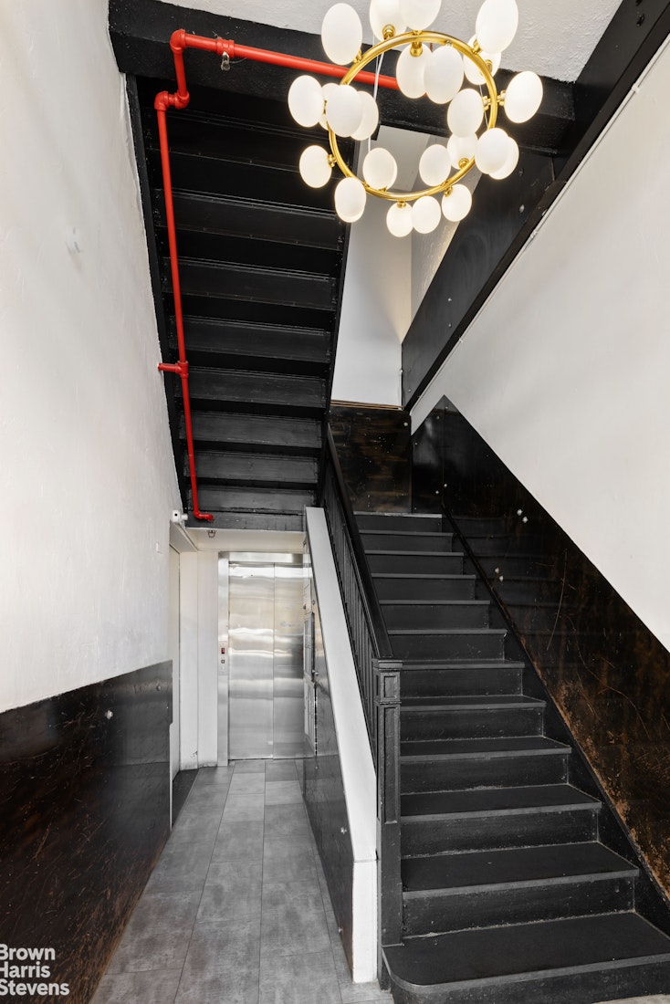 8 Beach Street