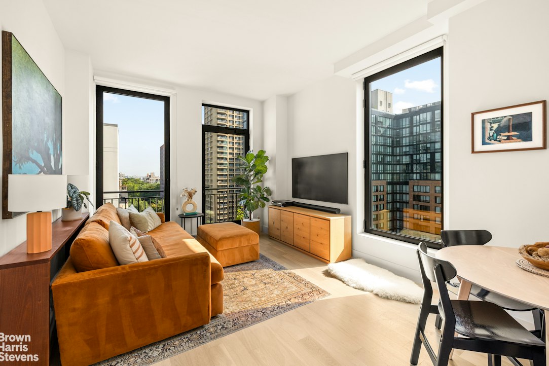 111 Montgomery Street, 12F