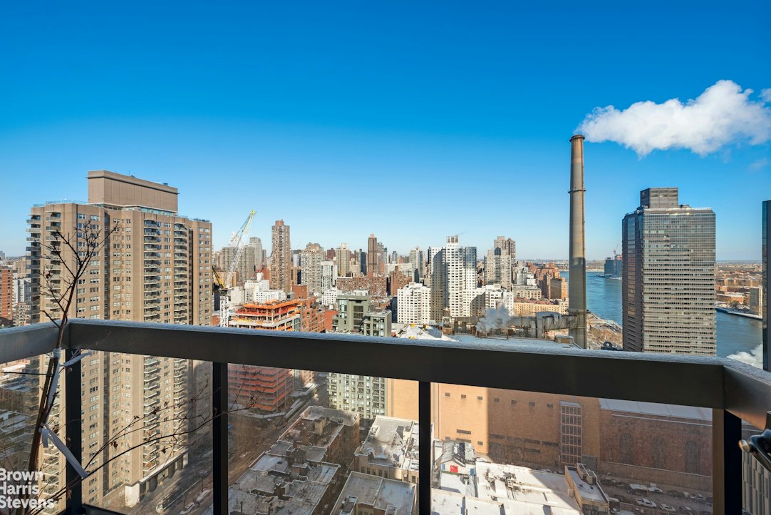 515 E 72ND Street 28A