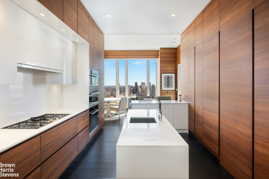 252 E 57TH Street 63B