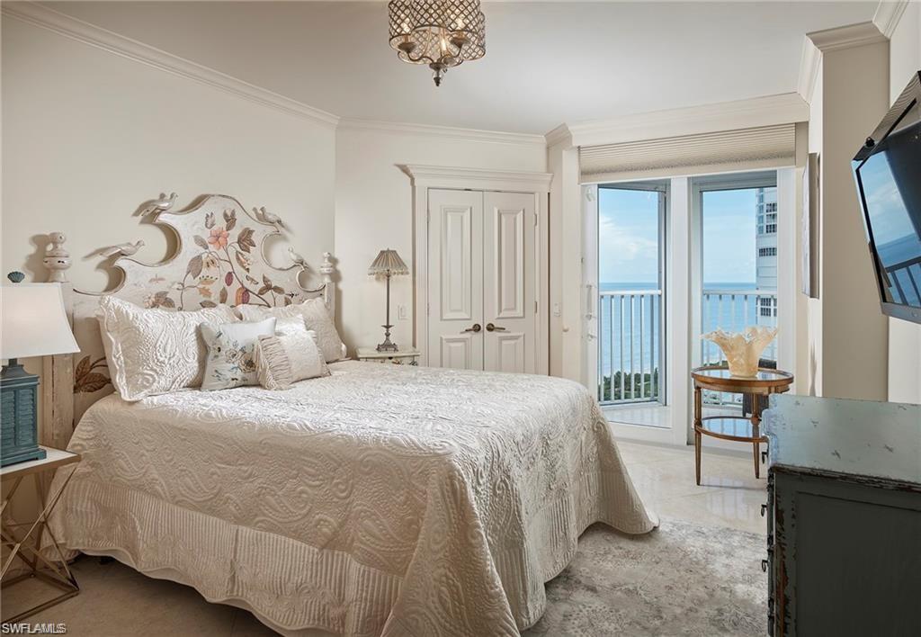 4041 Gulf Shore BLVD N Unit: PH5