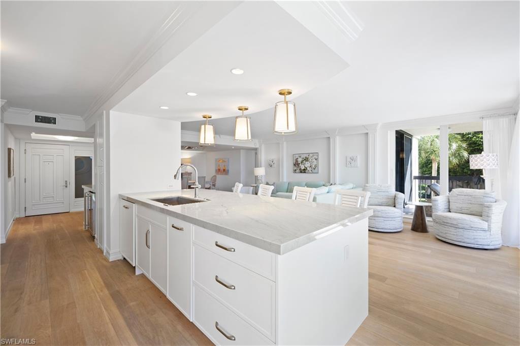 Esplanade #204-Park Shore-Seasonal Rental