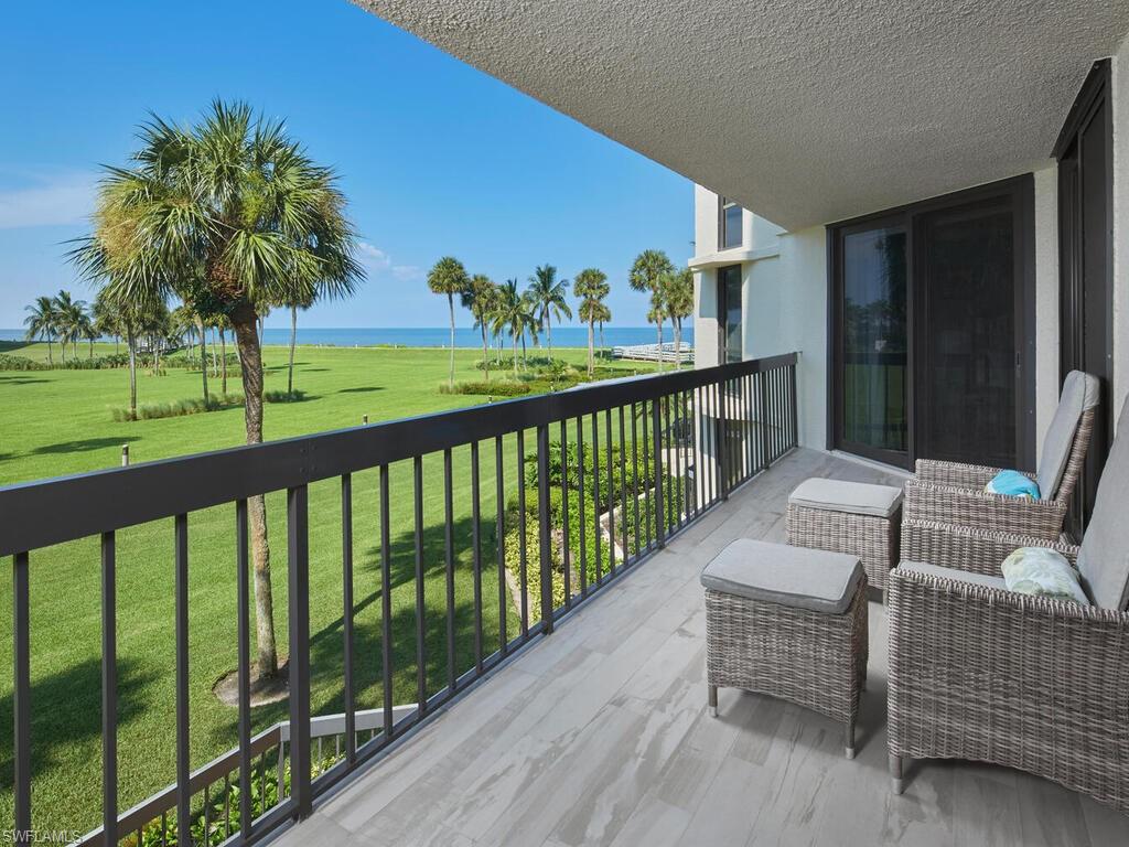 4551 Gulf Shore BLVD N # 204
