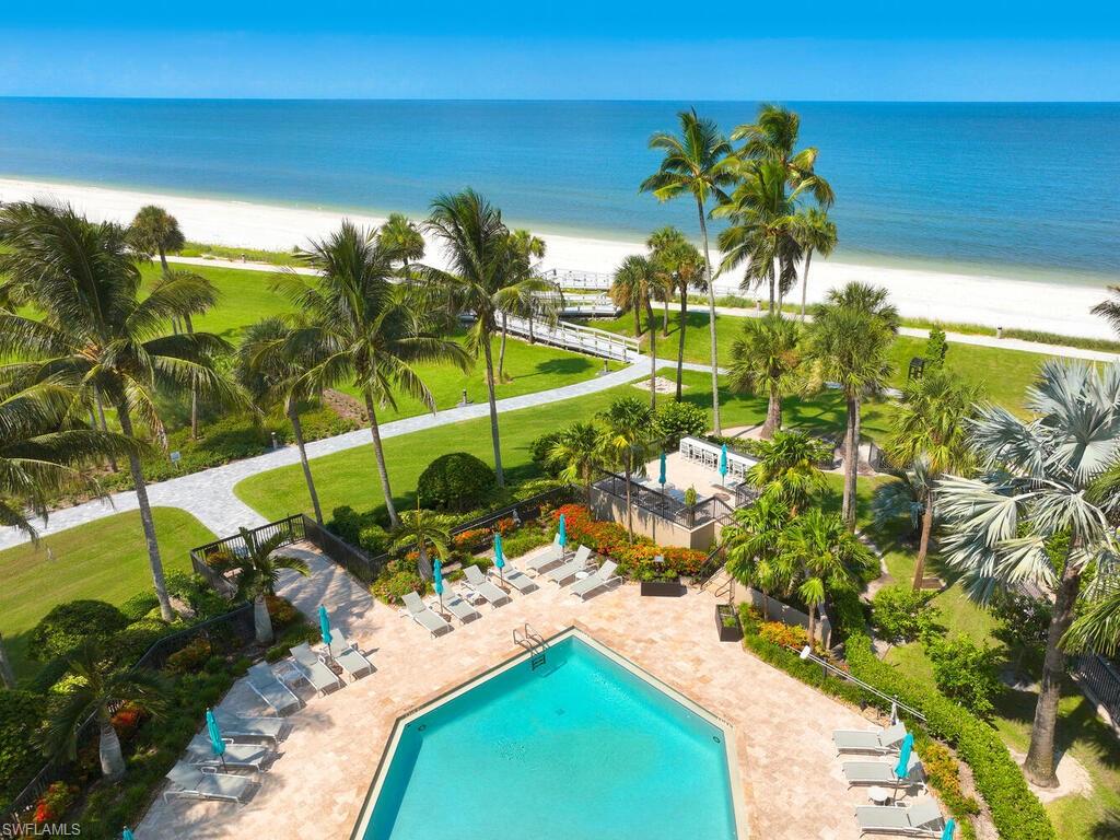 Esplanade #204-Park Shore-Seasonal Rental