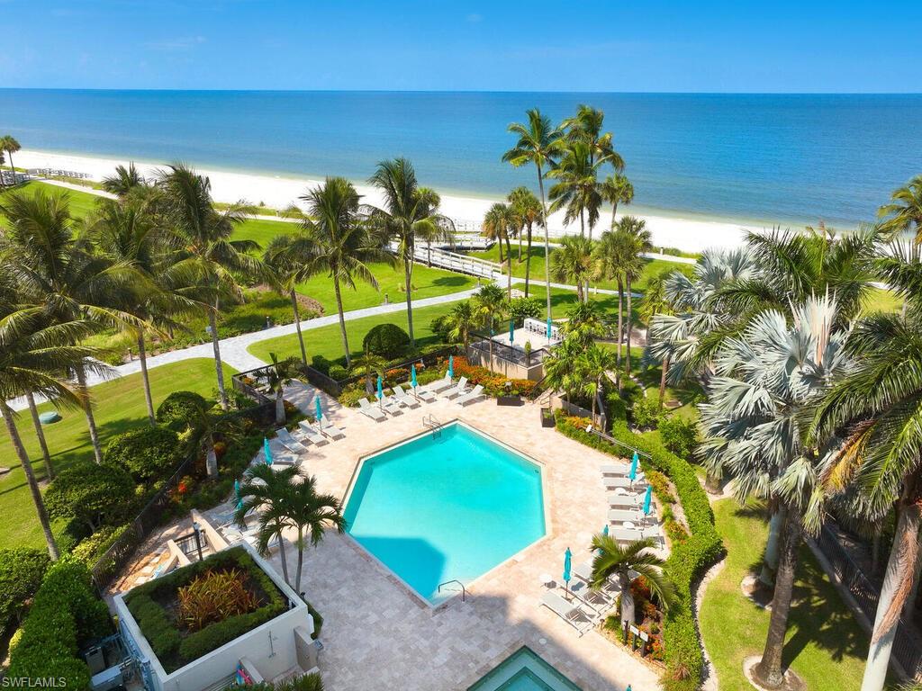 Esplanade #204-Park Shore-Seasonal Rental