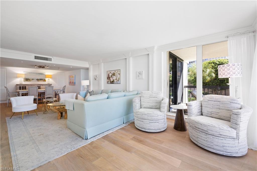 Esplanade #204-Park Shore-Seasonal Rental