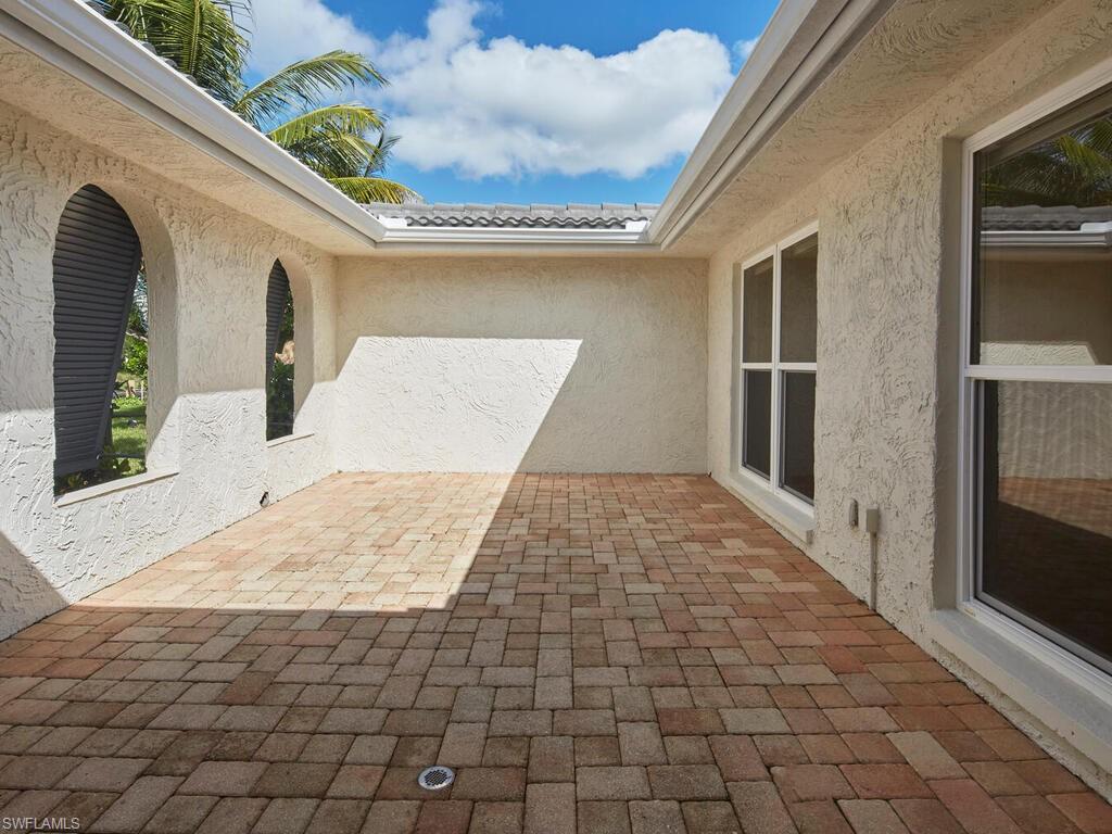 4916 Crayton RD, NAPLES