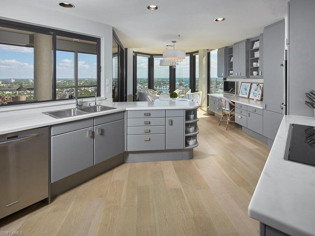 4951 Gulf Shore BLVD N # 1204