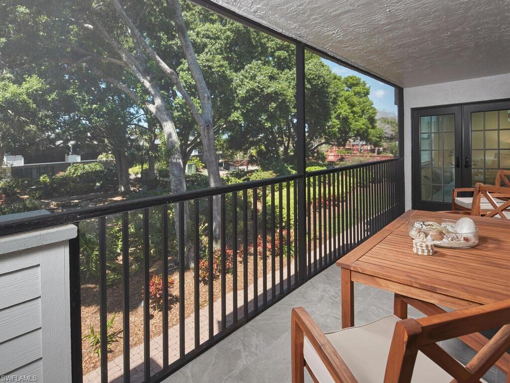 600 Neapolitan WAY # 230