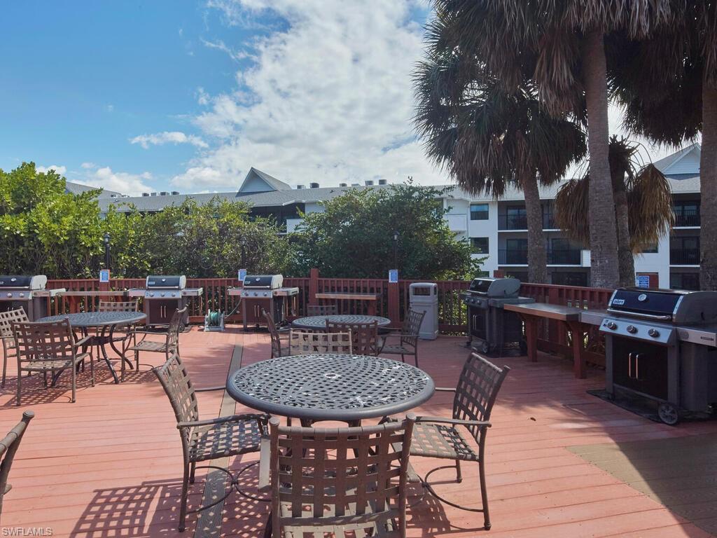 600 Neapolitan WAY # 230