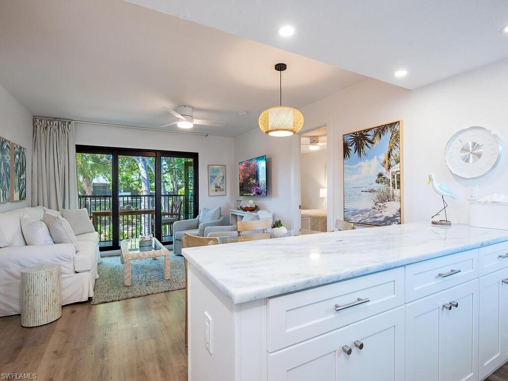 600 Neapolitan WAY # 230