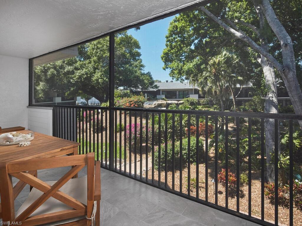 600 Neapolitan WAY # 230