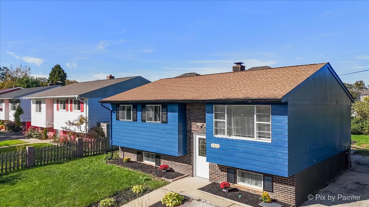 2522 Kennedy Drive North Chicago Il Us 60064 Mrd12791261