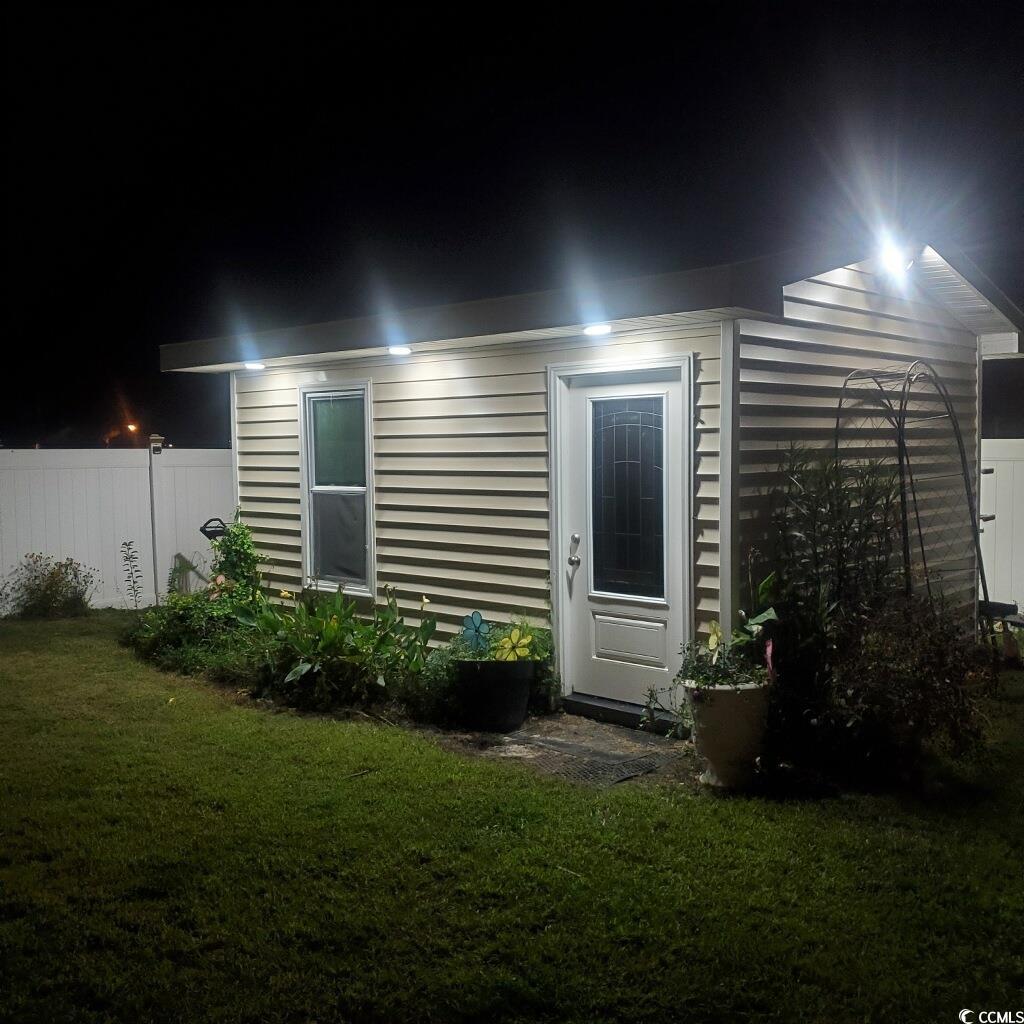 219 Oak Leaf Dr.