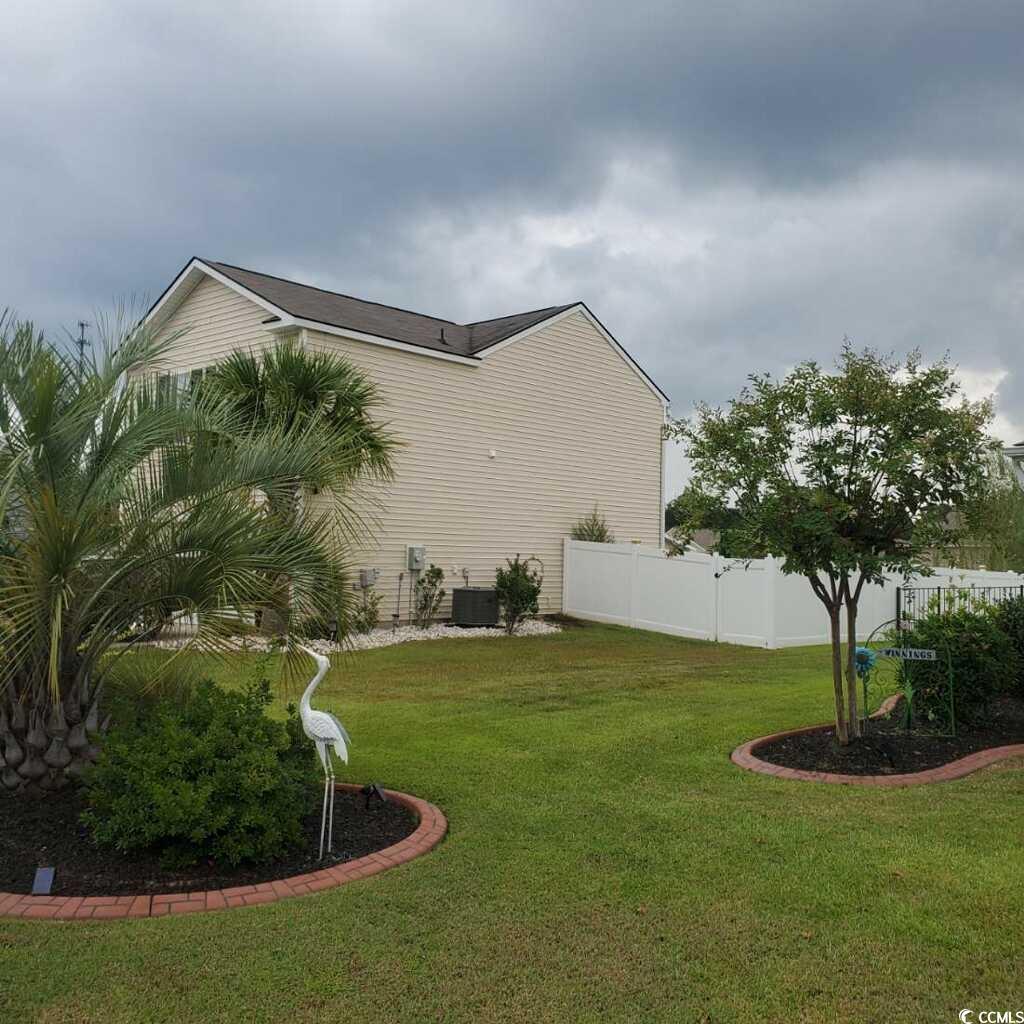 219 Oak Leaf Dr.