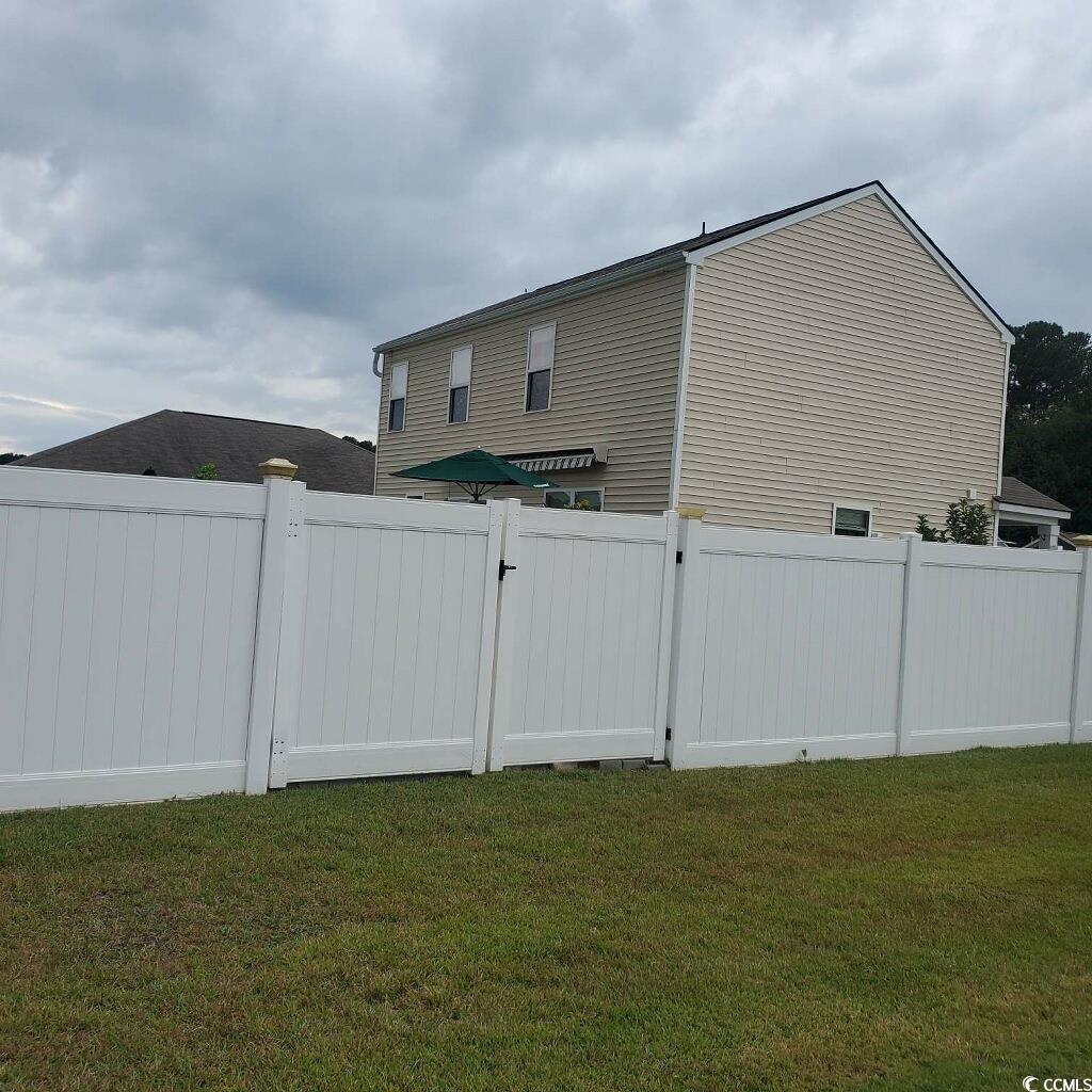 219 Oak Leaf Dr.