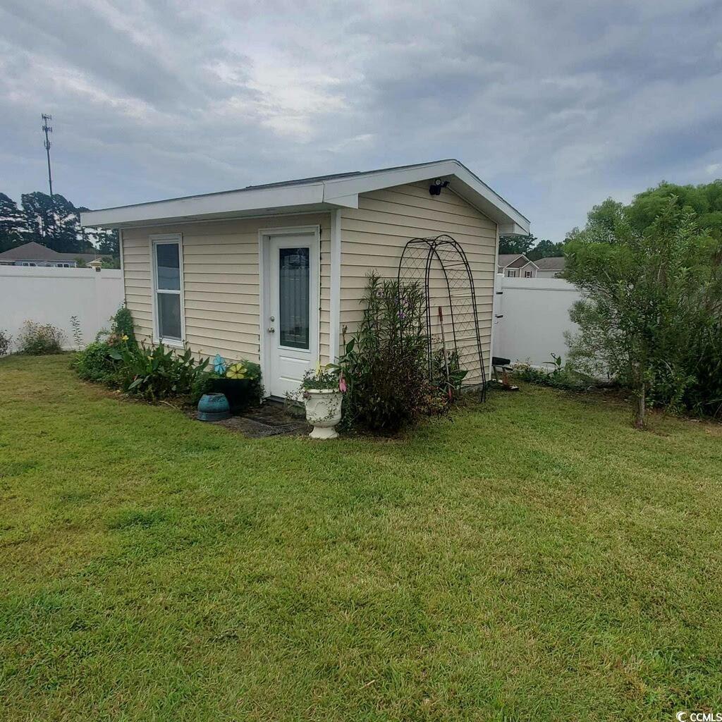 219 Oak Leaf Dr.