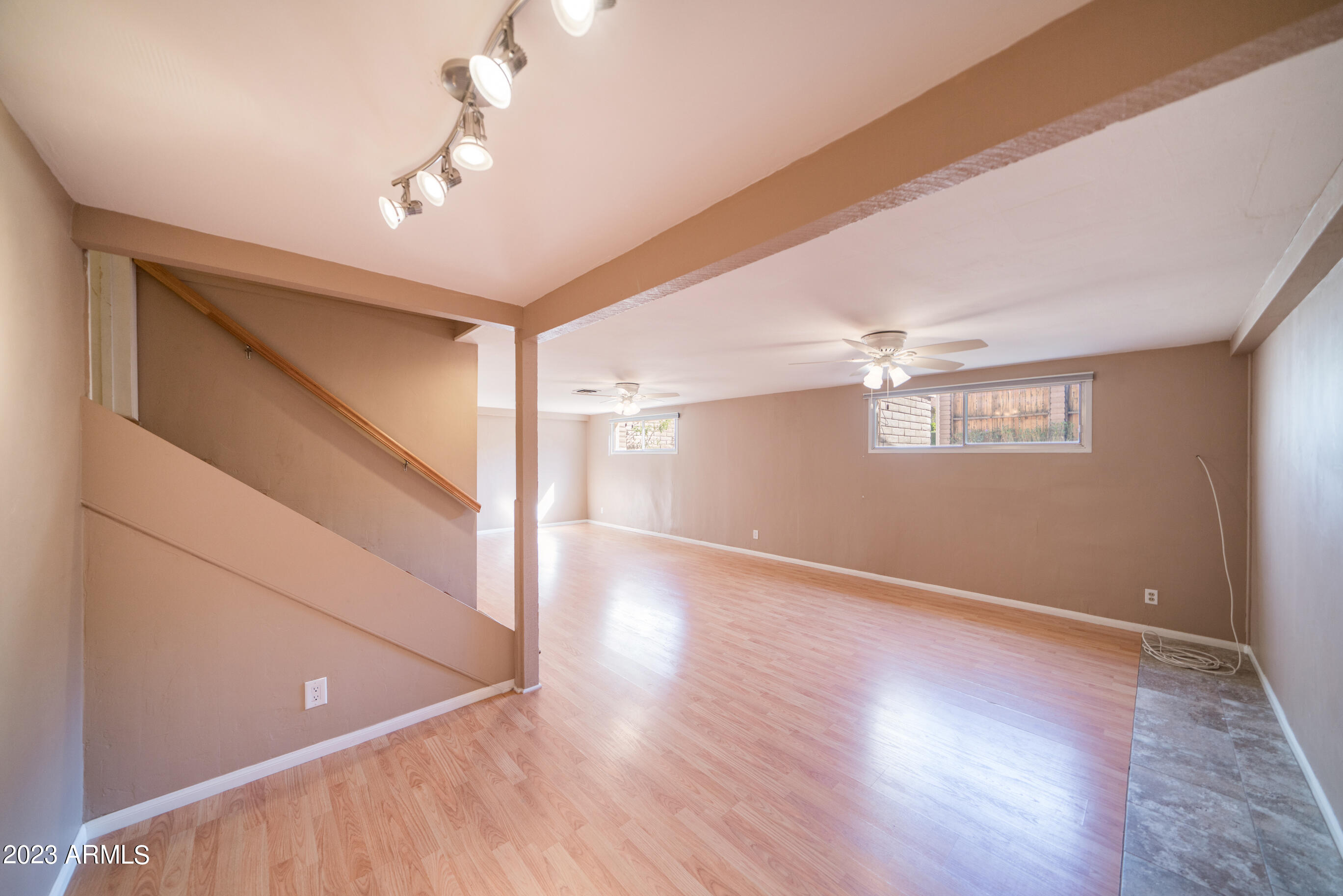 7607 E MINNEZONA Avenue